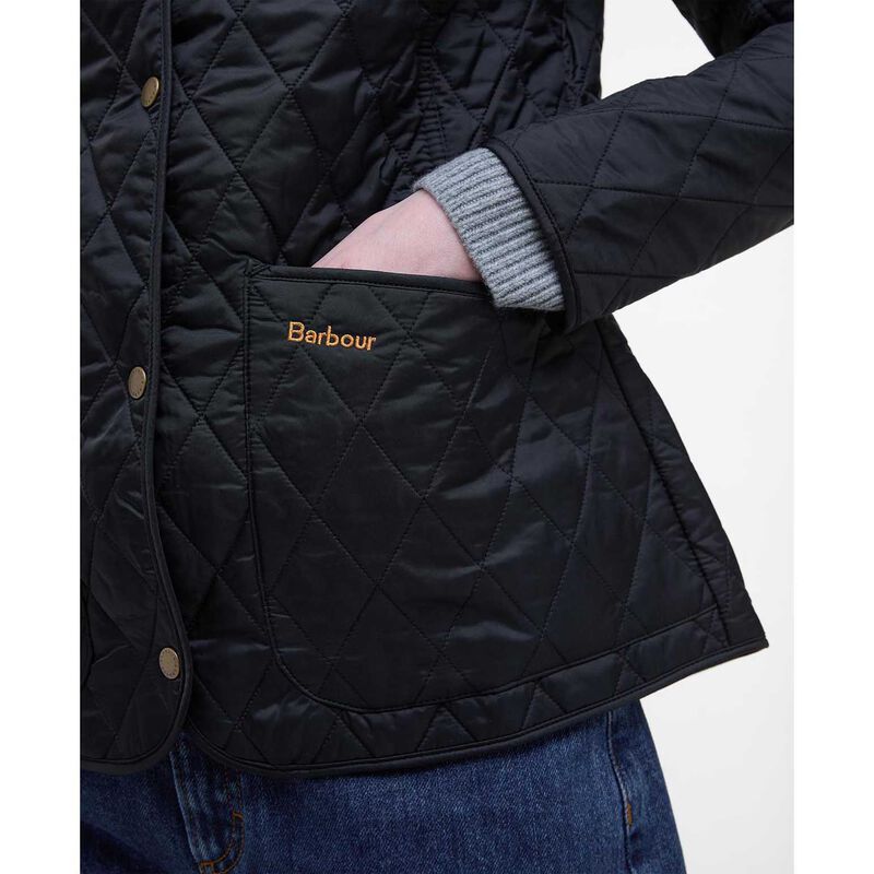 Barbour Annandale Quilt image number 2